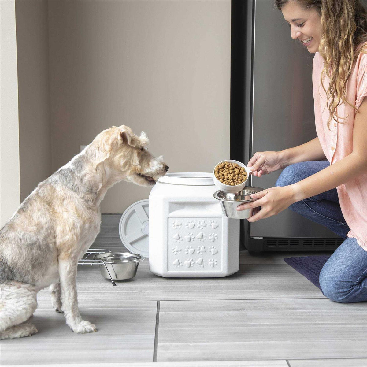 Pet Food Container Q2055