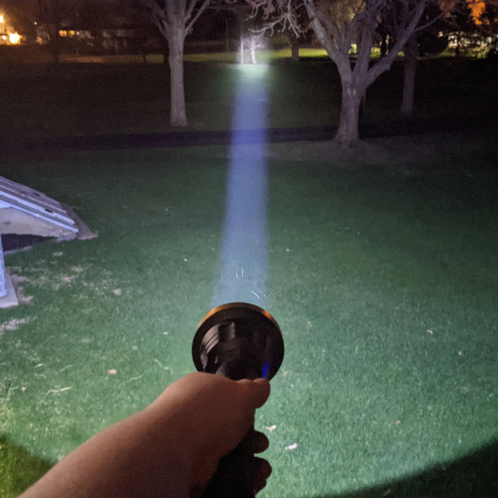 1000 Lumen LED Flashlight with Battery Meter T811824