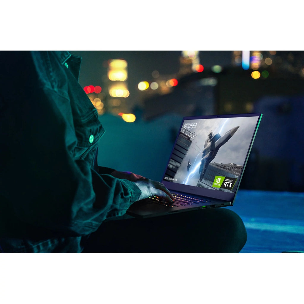 15.6" 4K UHD Gaming Laptop, Intel Core i9, NVIDIA GeForce RTX 3080 Ti 16 GB, 1TB SSD B861609