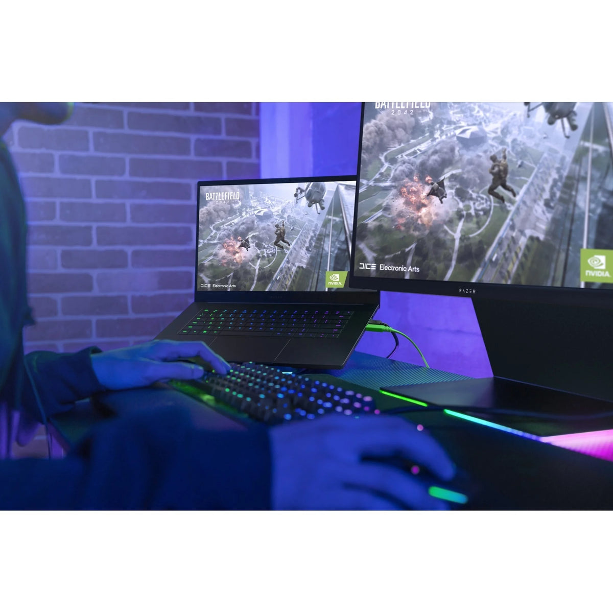 15.6" 4K UHD Gaming Laptop, Intel Core i9, NVIDIA GeForce RTX 3080 Ti 16 GB, 1TB SSD B861609