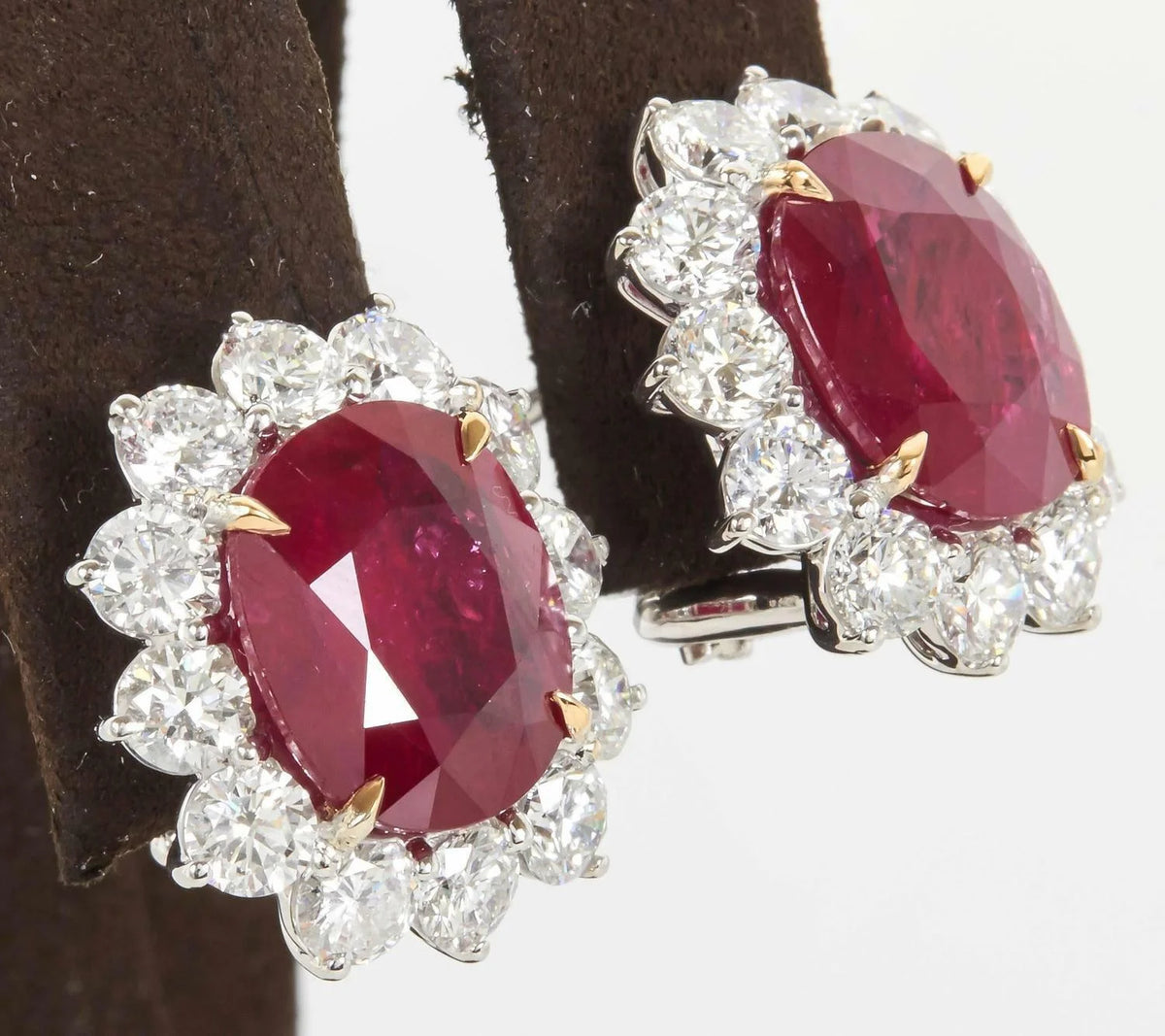 Oval Shape Ruby and Round Diamond Earring K18664