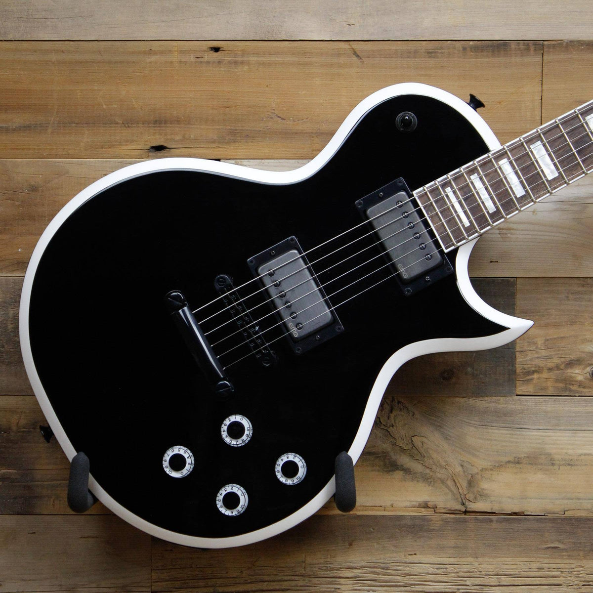 Black with White Bevels Electric Guitar R864086