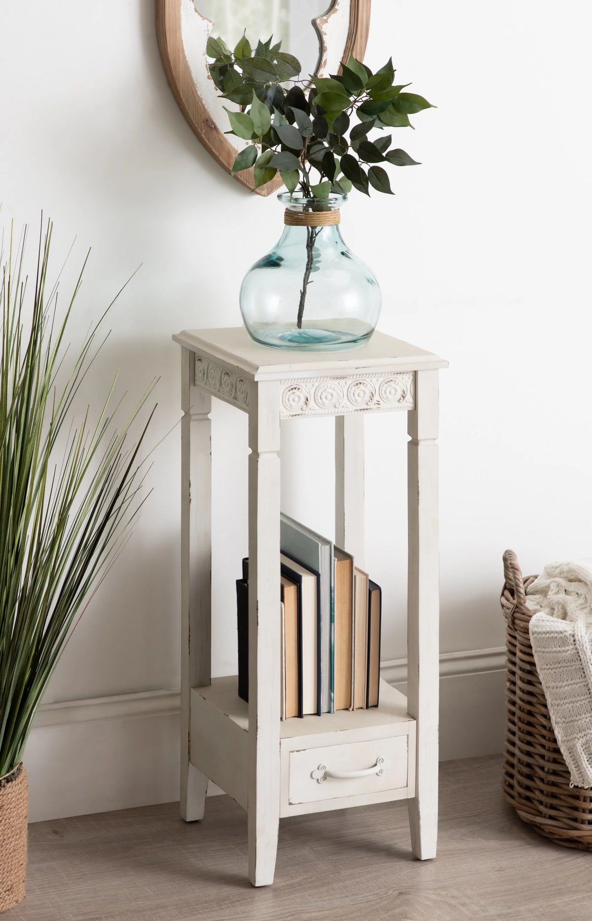 Soft White Wood Accent Table or Plant Stand O460