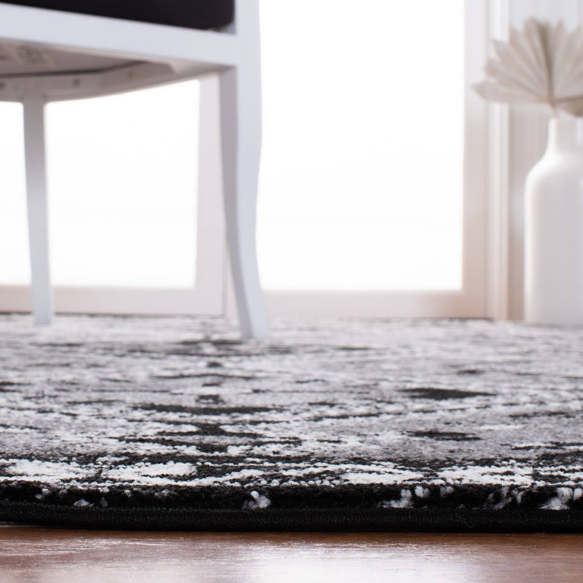 Grey / Black Vintage Rug N7836