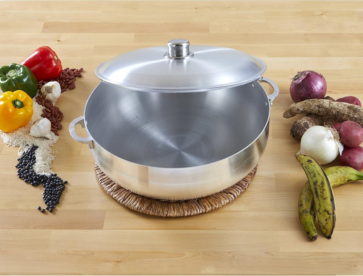 Silver 7.5-Quart Caldero with Lid A904808
