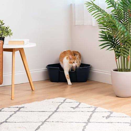 Litter Box with Scoop U1788